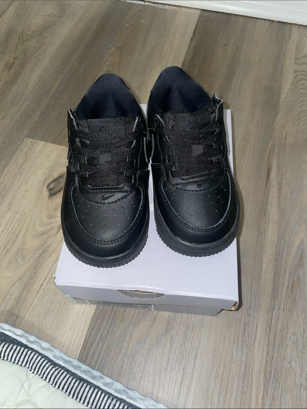 Kids Black Low-Top Sneakers with Cushioned Support